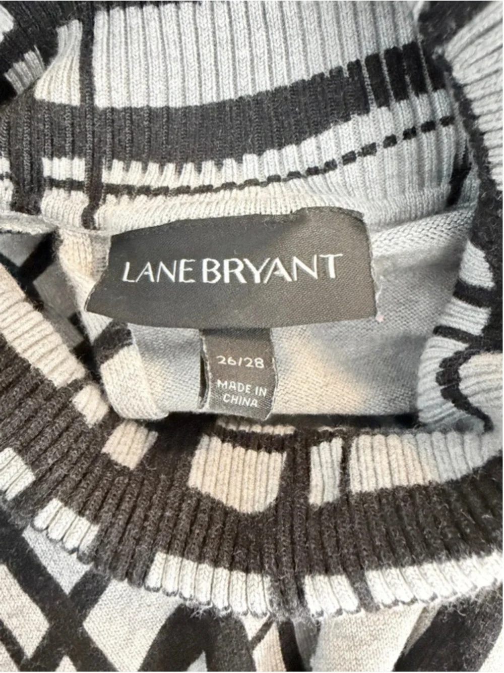 Lane Bryant Plaid Turtleneck Sweater Tunic Gray Black Oversized Plus 26/28 - Picture 5 of 5